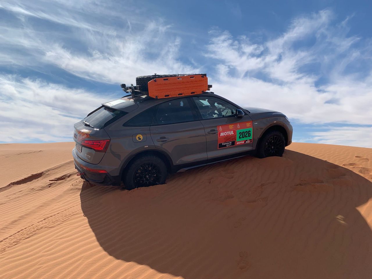Audi Q5 — rallye-raid désert